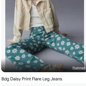 BDG Daisy Flare/Wide Leg Jeans